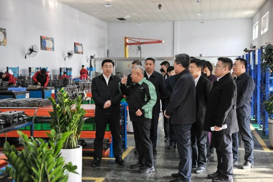 Jinzhou Municipal Party Committee Secretary Liu Kewu visited our company for research and guidance to promote a new chapter in the high-quality development of enterprises.
