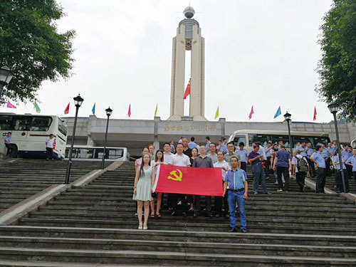 纪念中国共产党建党96周年，公司组织党员学习活动
