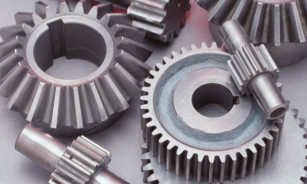 What is the difference between a straight gear and a helical gear?