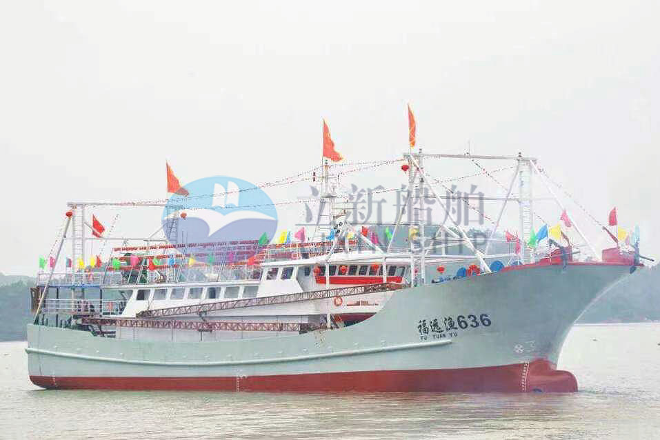 68.2-meter double-machine single-oar seine fishing vessel