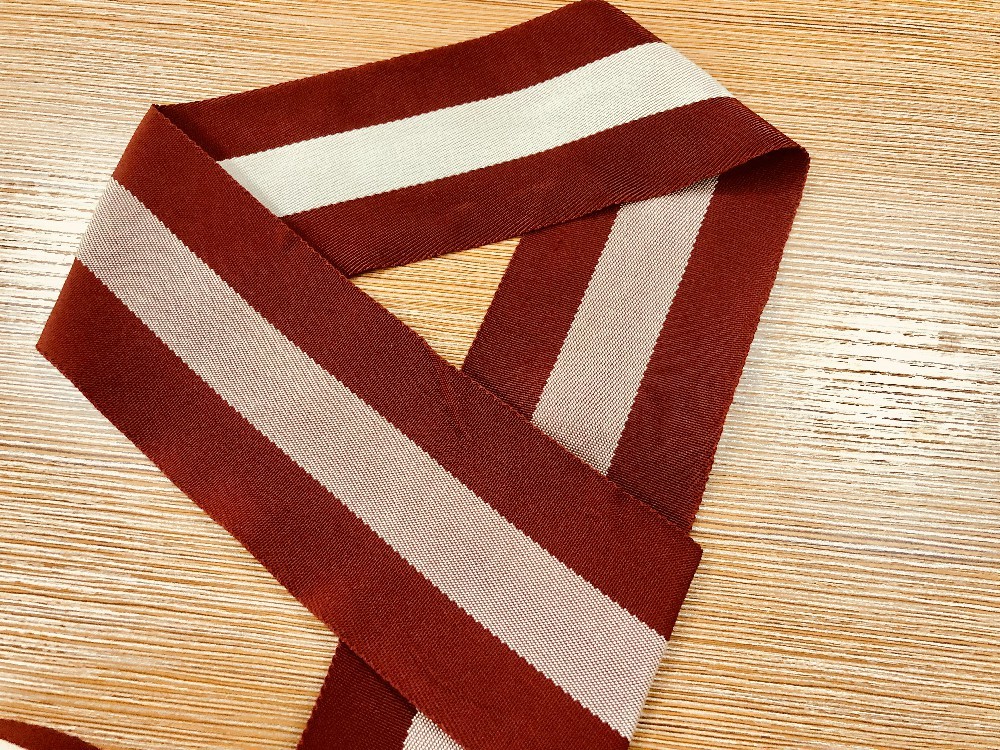 A086 Fine grain hem