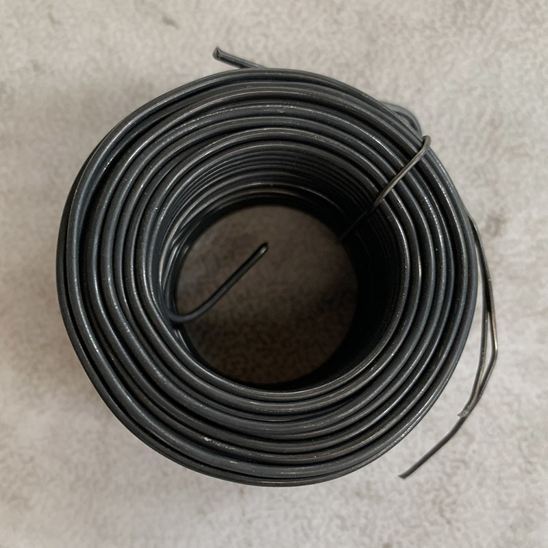 European Standard Black Annealed Wire Small Coil In Plastic Bucket