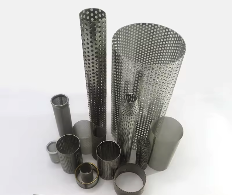 Cylindrical metal screen filter