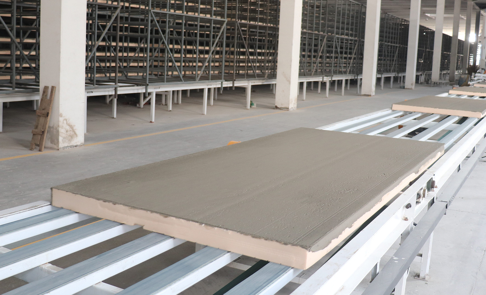 Beipeng®HFC high-strength polymer detachableinsulation composite board