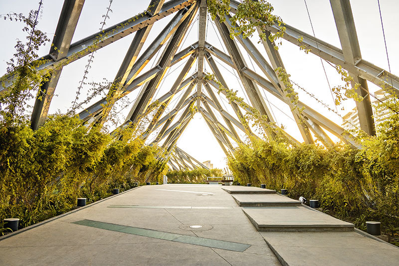 Steel structure corridor