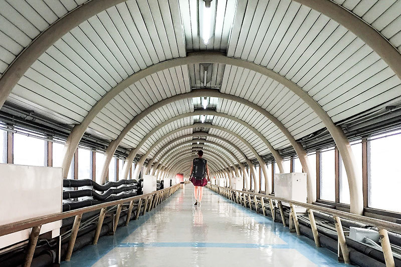 Steel structure corridor