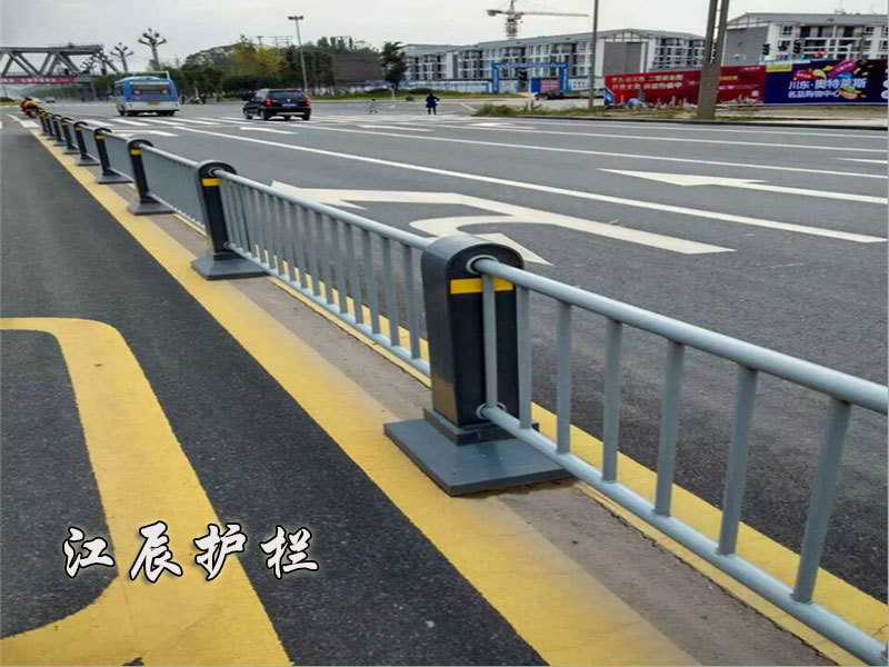 道路隔離護(hù)欄