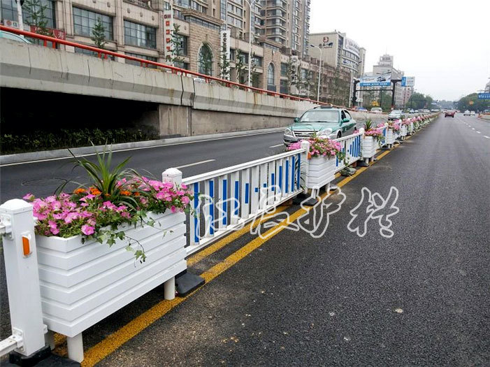 道路花箱護欄