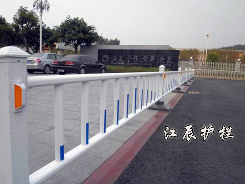 來（lái）給你介紹（shào）啥叫護欄