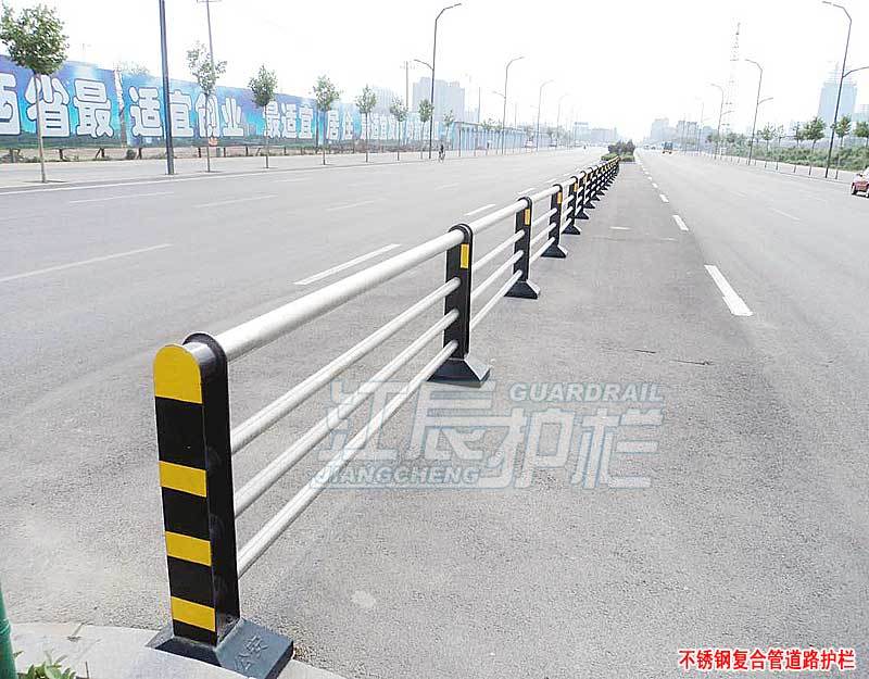 不銹鋼道路護(hù)欄