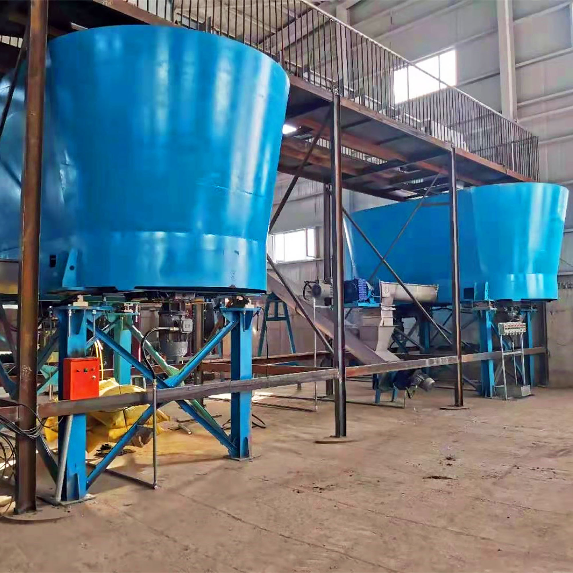 Factory Custom Solid fuel feeding Screw Cone Discharge Silo For RDF Wood Chip Straw Domestic Refuse