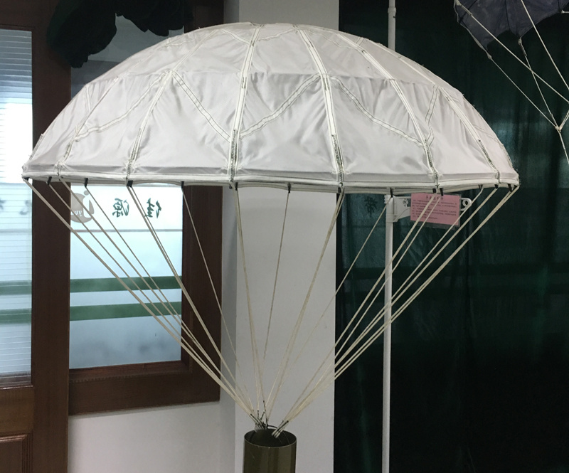 Flat round umbrella