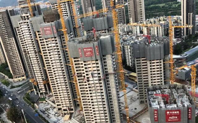 全面推广使用绿色建材， 发展低碳建筑结构体系