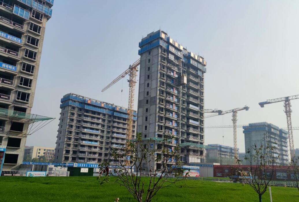 免批灰自保温砌块施工方便 保温节能效果出众