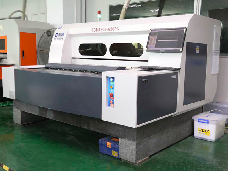 CNC V-CUT machine