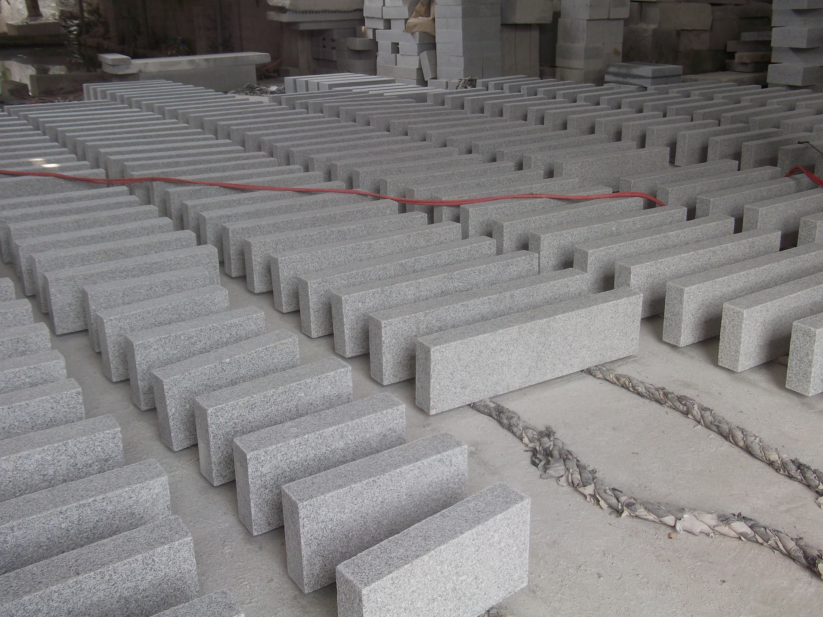 G603 Granite Kerbstone