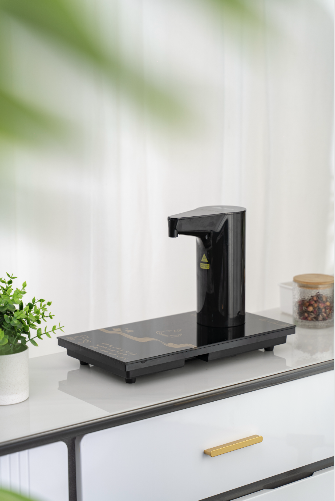 ALK-R01 The hot water feeder