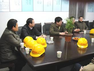 區領(lǐng)導檢查金沙分公司工地