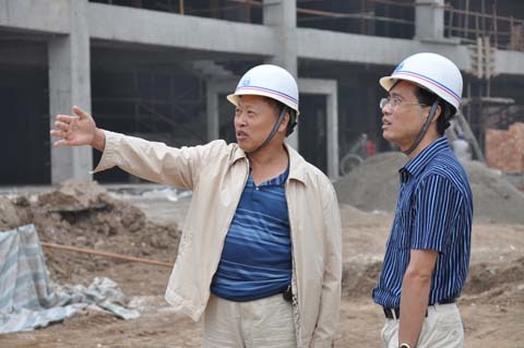 南通市副秘書(shū)長(cháng)倪永平考察公司在西安的建筑工地