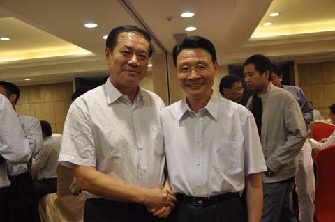 集團公司參加省建筑業(yè)優(yōu)勢企業(yè)西北推薦會(huì )