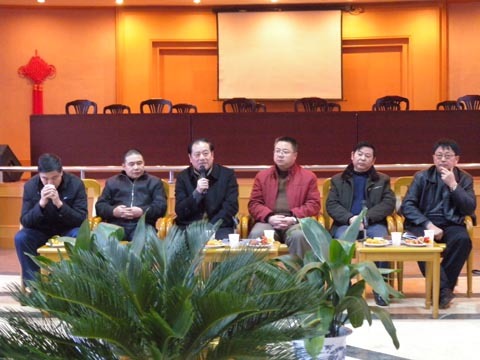 青海華益房地產(chǎn)開(kāi)發(fā)有限公司考察團來(lái)我公司調研