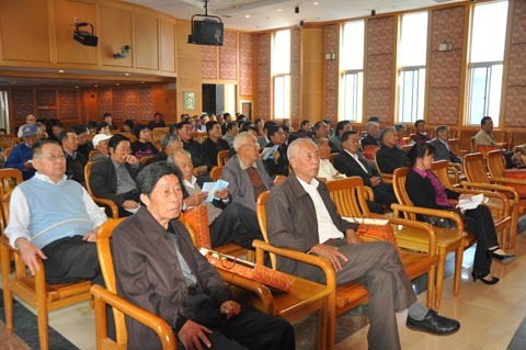 公司工會(huì )組織退休職工健康知識講座