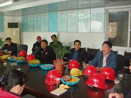 省建設工會(huì )來(lái)公司工地檢查獲好評