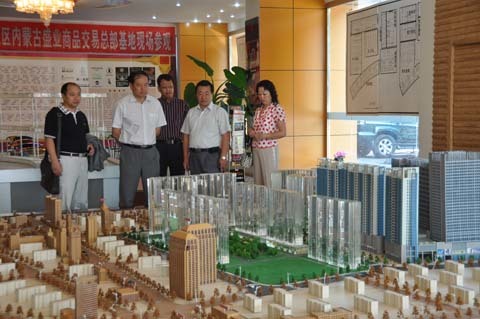 事長(cháng)張慎林考察內蒙市場(chǎng)