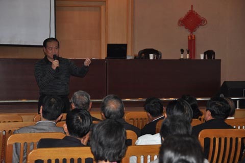 公司工會(huì )組織退休職工健康知識講座