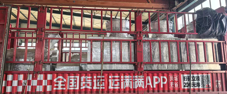 椰肉磨蓉機(jī)，椰肉榨漿機(jī)出貨。高產(chǎn)能、高出漿率，高品質(zhì)，量大價(jià)優(yōu)，歡迎新老客戶來電垂詢！