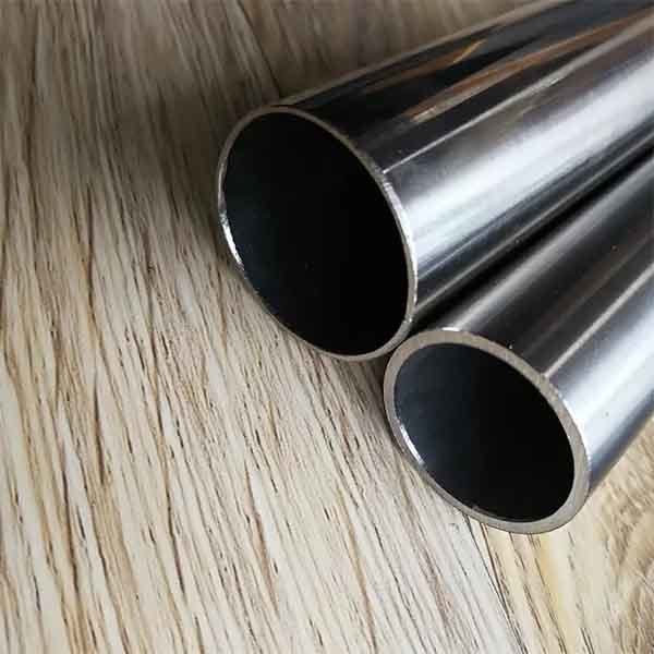 Chrome-plated steel pipe