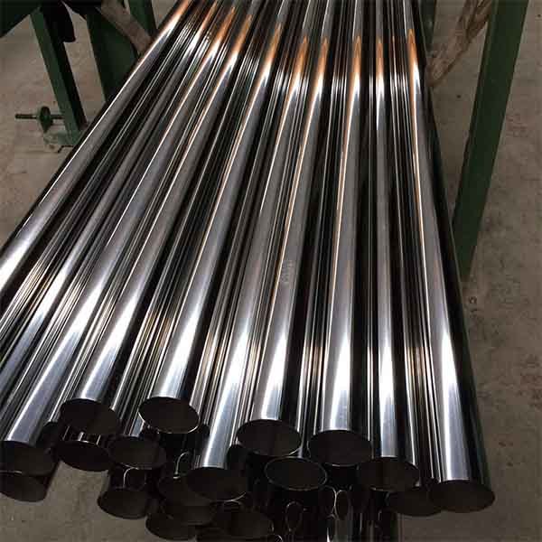 Chrome-plated steel pipe