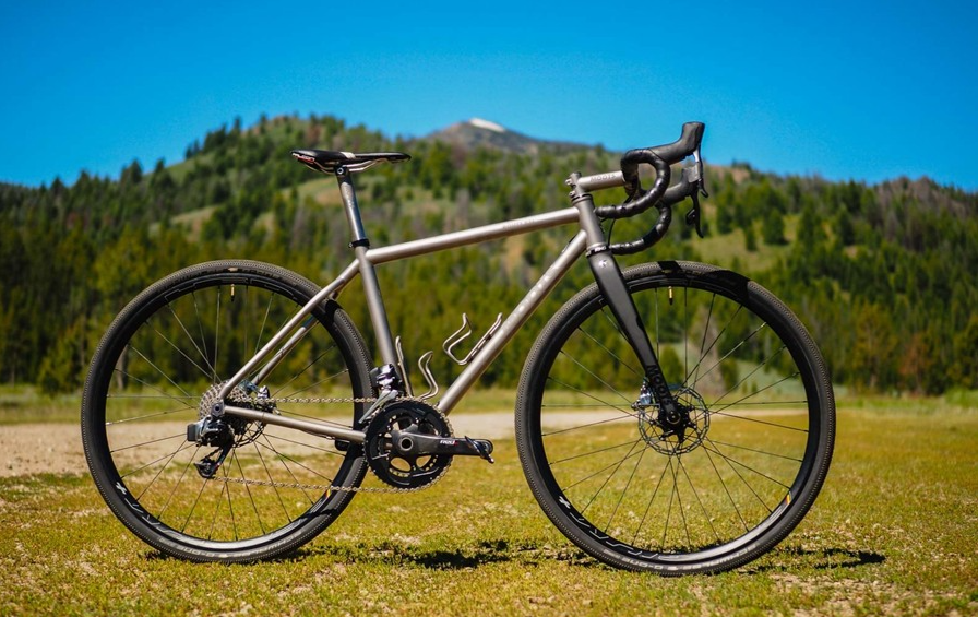 Application of Titanium Alloy in Sports Equipment