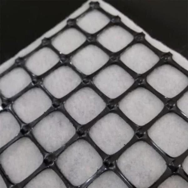Bitumen Coating PP Plastic Biaxial Geogrid Supplier Polyester Geogrid composite Geogrid Plastic Biaxial Geogrid