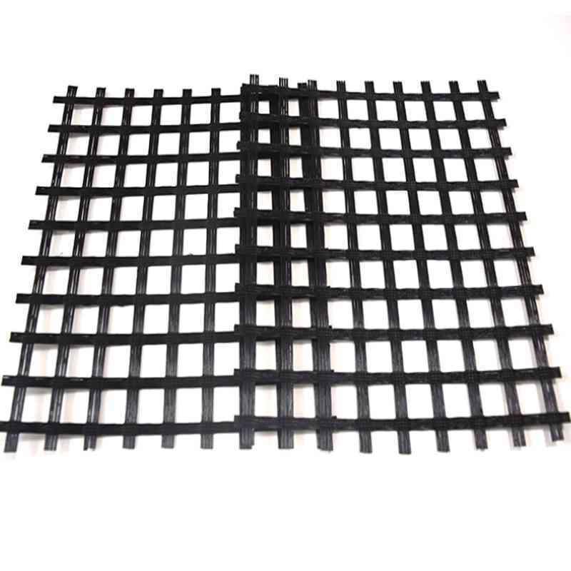 Polyester geogrid