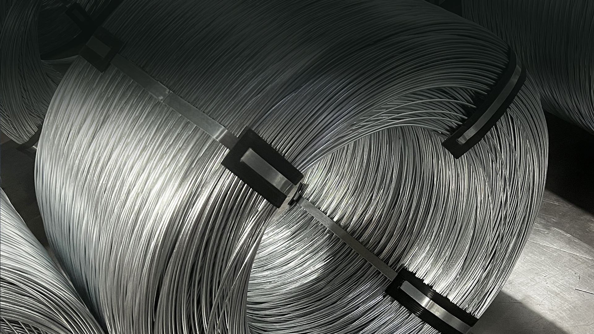 Key features of high zinc layer galvanized wire