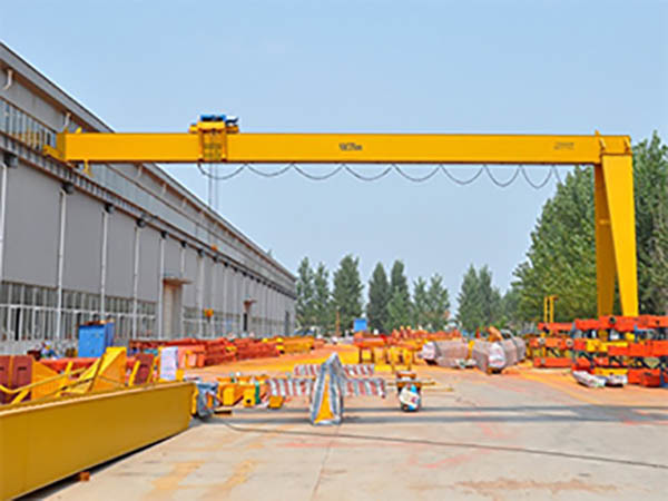 Semi-gantry crane