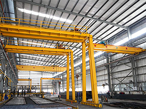 Semi-gantry crane