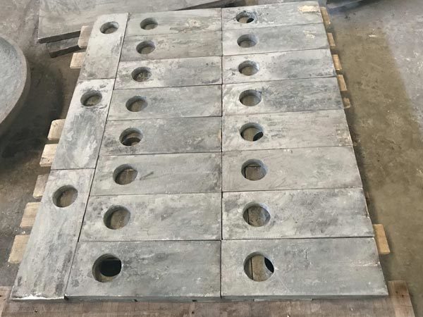 Wear-resistant hammer head Ni-Cr-Hc