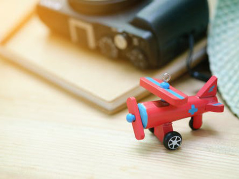 What is the difference between RC and ordinary remote control car