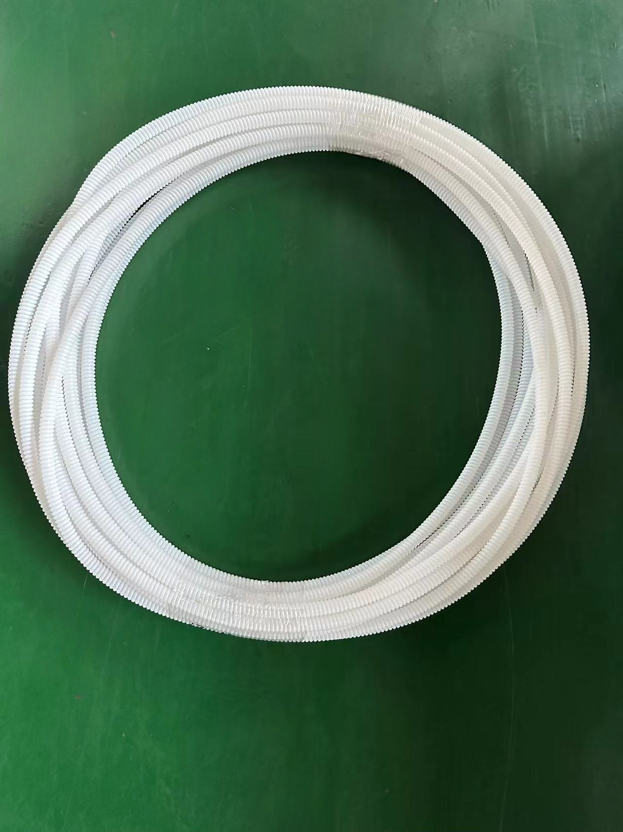 乳白色铁氟龙波纹管