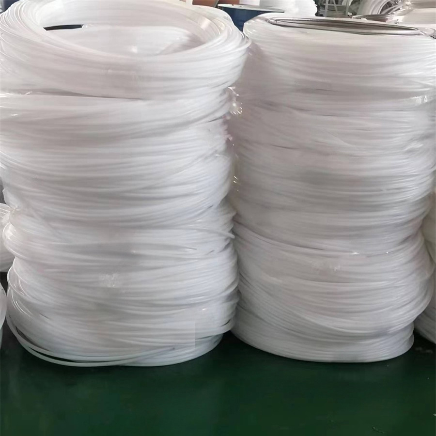 Tubo recto de teflón blanco lechoso