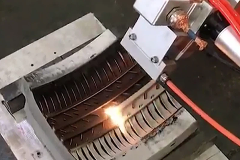 Cleaning Tire Molds Cleaning Tire Molds