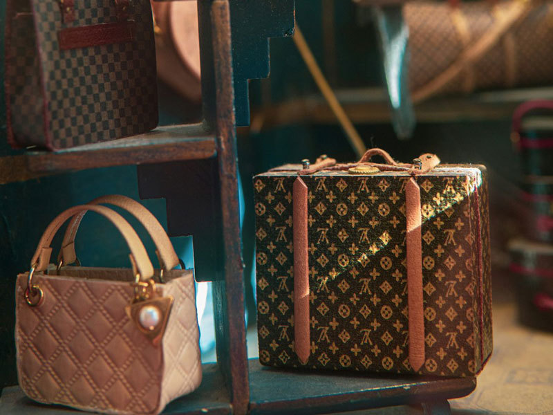 What are the categories of luggage products?