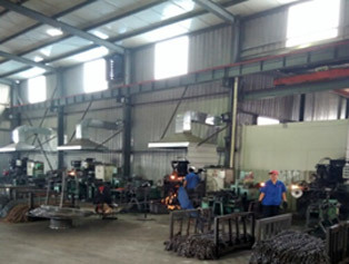 Our steel link chain factory: Our steel link chain factory: