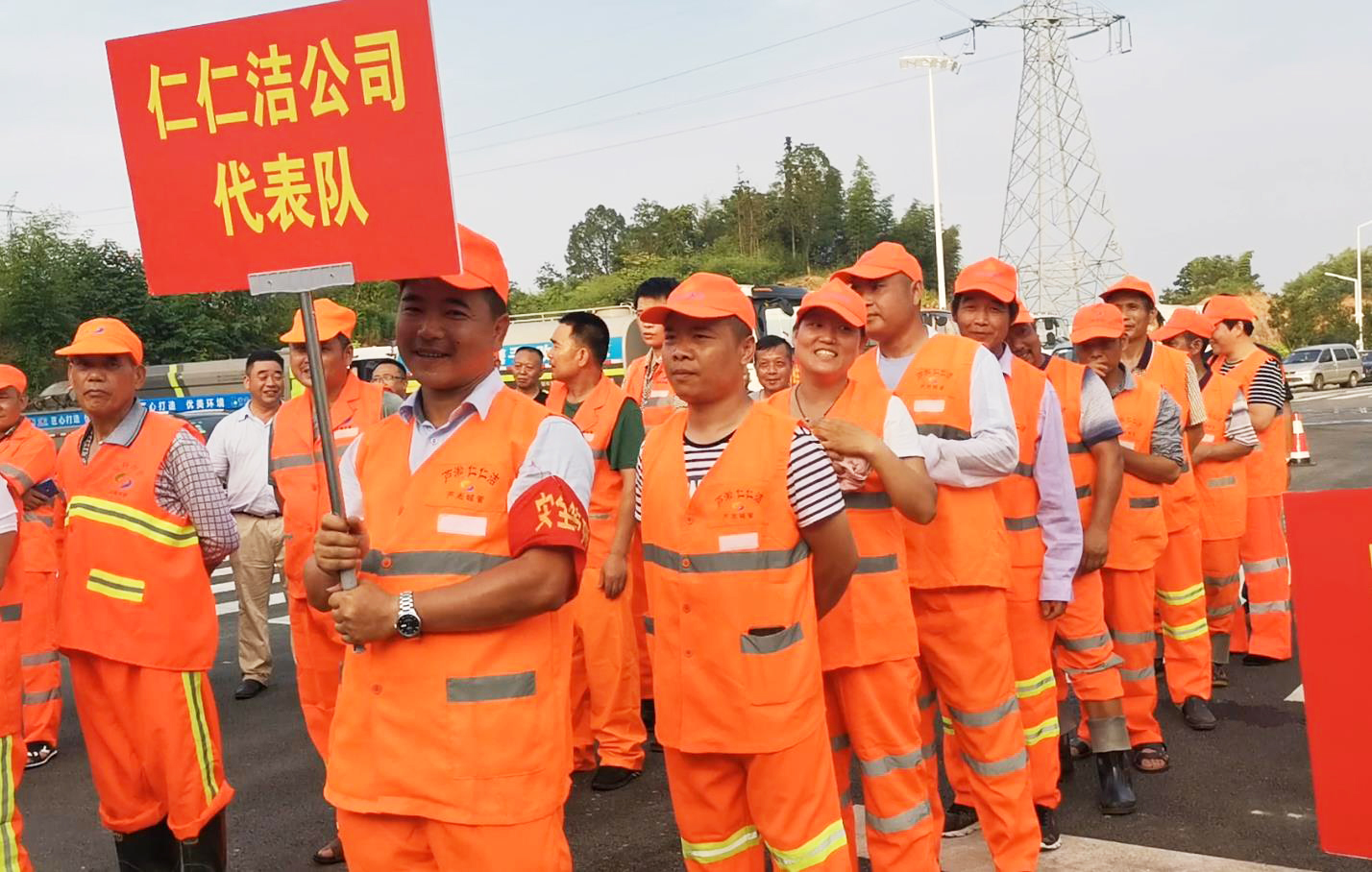 十年磨礪筑匠心，技能比武勇奪魁 -- 湖南仁仁潔國際清潔科技集團(tuán)株洲市城區(qū)機(jī)械化技能比武榮獲第一