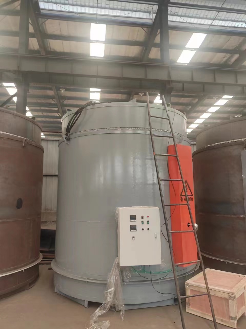 Exported 70 tons molted zinc storage tank to UAE