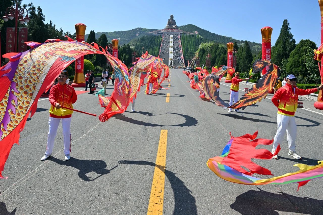 五一首日，南山旅游景区热闹非凡！