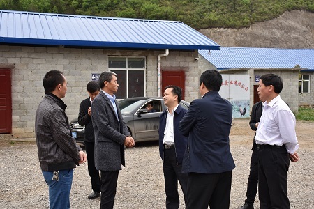 郭峻副州长副县长郭真向人大副主任李学付到原种场考察考察-贵州金禾农业有限公司