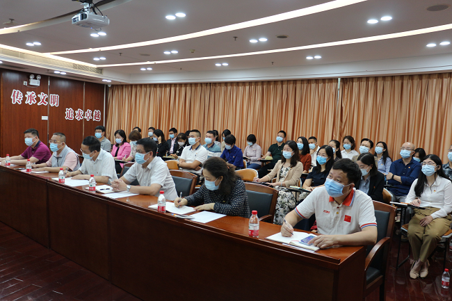 集團(tuán)黨委組織開展專題黨課宣講活動(dòng)——學(xué)習(xí)貫徹習(xí)近平總書記“七一”重要講話精